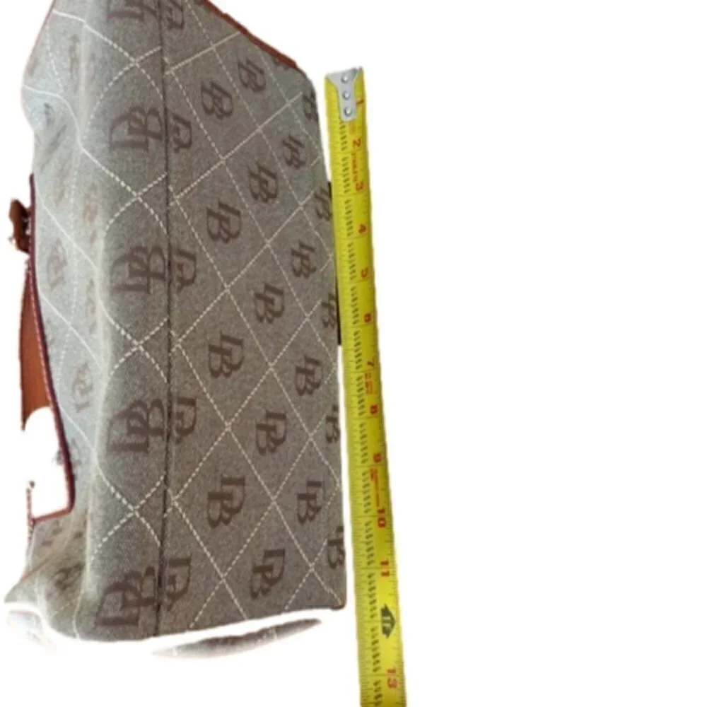Dooney & Bourke this dooney